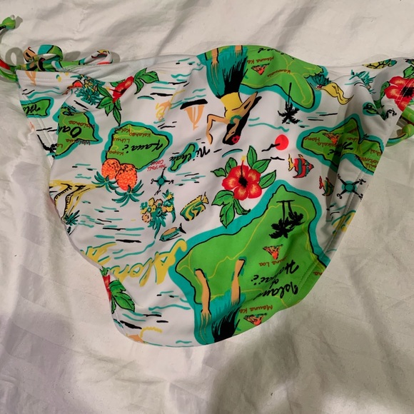 Old Navy Hawaii Print Bikini NWOT M L - Picture 6 of 8
